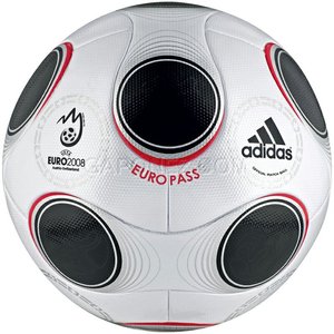 Soccer Balls EU08 MB 604897_enl.jpg